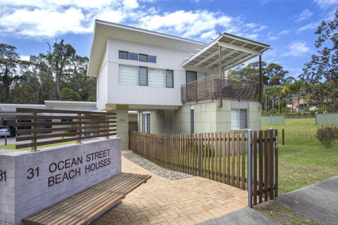 1/31 Ocean Street - A Relaxing Coastal Retreat - Sunshine Coast Guide 0