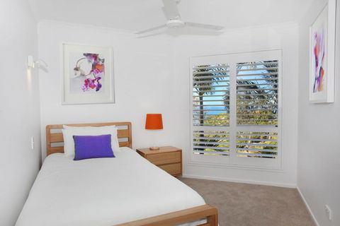 10 Mona Vista Crt, Coolum Beach, VIEWS, WiFi, Pet Friendly - Sunshine Coast Guide 2