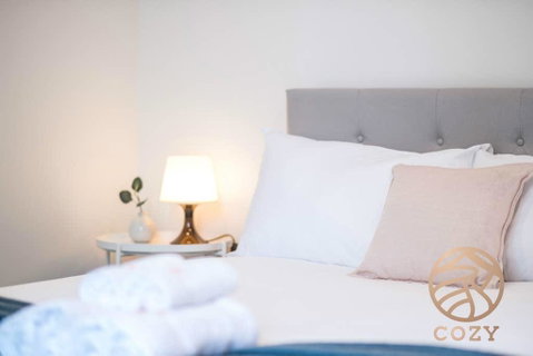 143, Summer Time Freshment In Melbourne Village - Sunshine Coast Guide 3