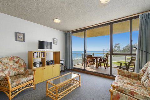 15 Beachpark Apartments - Sunshine Coast Guide 0
