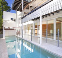 16 The Quarterdeck - Sunshine Coast Guide