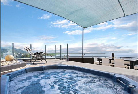 181 The Esplanade - Sunshine Coast Guide 2