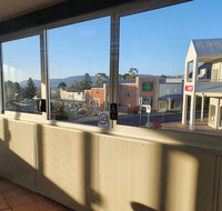 19 Lakeview Plaza - Sunshine Coast Guide