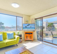 20 Kingsway 3 Bedroom Holiday Apartment - Sunshine Coast Guide