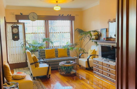 Deco Family House - Sunshine Coast Guide 3