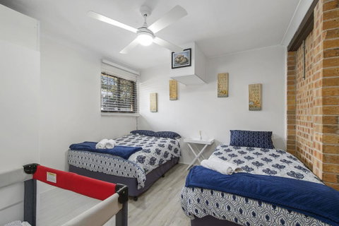 29a Ballina Crescent, Port Macquarie - Sunshine Coast Guide 1