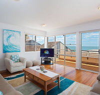 3 'The Clippers' 131 Soldiers Point Road - fabulous waterfront unit - Sunshine Coast Guide