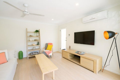 3 Bedroom Apartment Minutes From Main Beach - Sunshine Coast Guide 1