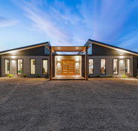 3 WISE MONKEYS MANSFIELD - Sunshine Coast Guide