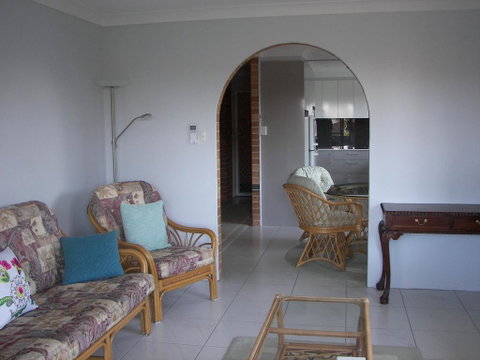 3/17 Park Street - Sunshine Coast Guide 2