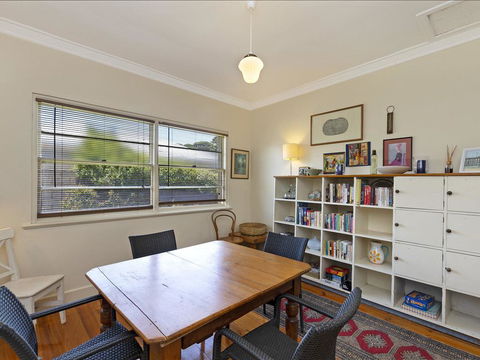 40 Campbell - Sunshine Coast Guide 3