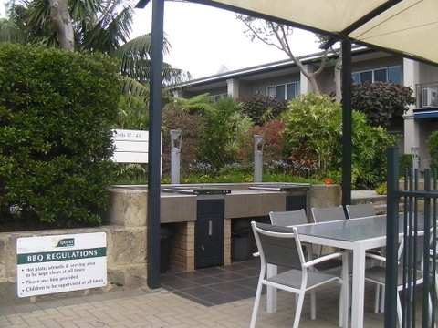 9/20 Apollo Quay Apartment - Sunshine Coast Guide 2