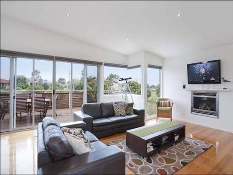 A Beautiful Beach House Torquay - Sunshine Coast Guide 1