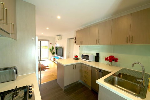 A Cozy 3BRM House At Doncaster - Sunshine Coast Guide 1