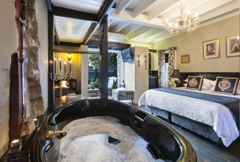 A Loft In The Mill Boutique Accommodation - Sunshine Coast Guide 3