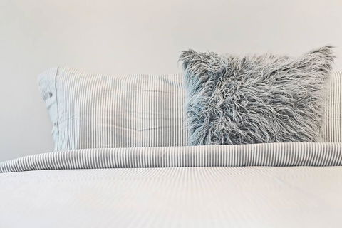 A Modern & Central Apt With Beautiful City Views - Sunshine Coast Guide 1