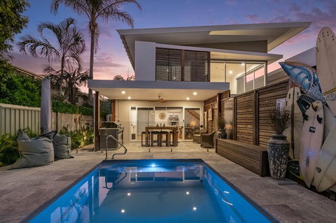A PERFECT STAY - Byron Sunrise - Sunshine Coast Guide 1