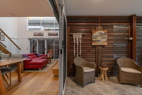 A PERFECT STAY - Byron Sunrise - Sunshine Coast Guide 3