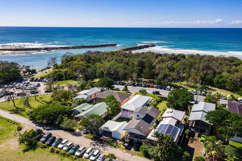 A PERFECT STAY - Sunset Beach - Summer Breeze - Sunshine Coast Guide 2