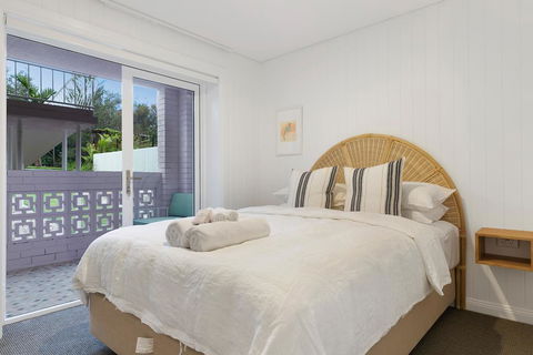 A PERFECT STAY - Sunset Beach - Surfside - Sunshine Coast Guide 3
