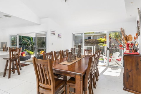 A SWEET ESCAPE - Serenity On Sallywattle - Sunshine Coast Guide 2