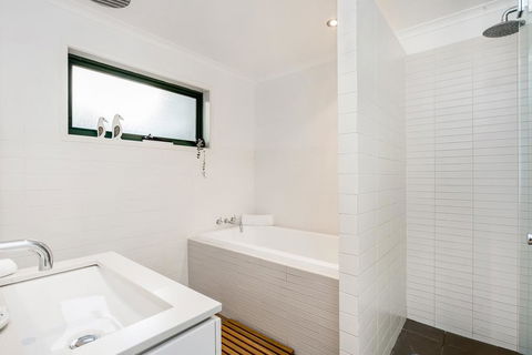 A Top Spot - Sunshine Coast Guide 2