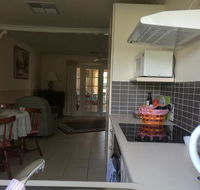 A Victor Harbour Retreat Aldinga Tony's Music Cottage - Sunshine Coast Guide
