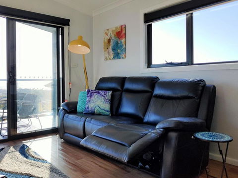 A1ViewBicheno Appartment - Sunshine Coast Guide 1