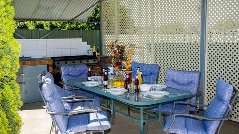 Aalbany Motel Narrabri - Sunshine Coast Guide 2