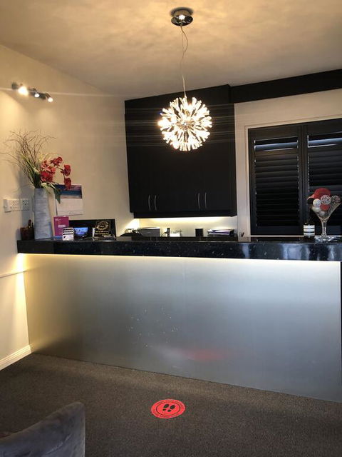 Abbotsleigh Motor Inn - Sunshine Coast Guide 1