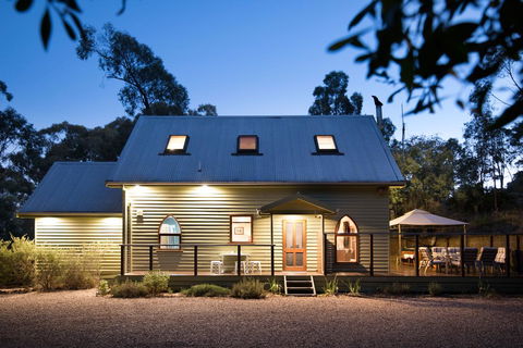 Abbotts Rest - Sunshine Coast Guide 0
