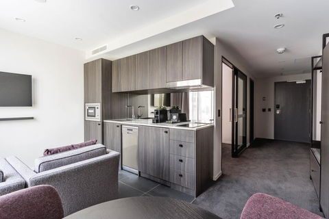 Abode Belconnen - Sunshine Coast Guide 3