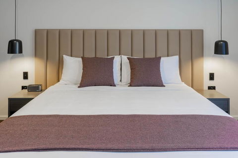 Abode Belconnen - Sunshine Coast Guide 1