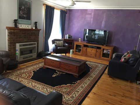 Abode33 - Sunshine Coast Guide 0