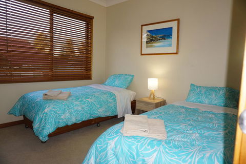 Abrigo Apartment - Sunshine Coast Guide 3