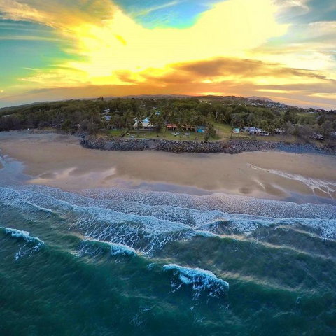 ABSOLUTE BEACH FRONT MACKAY - Comfort Resort Blue Pacific - Sunshine Coast Guide 3