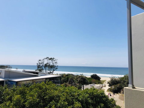 Absolute Beachfront - Cabarita Beach - Ocean Views - 3 Bed Apartment - Sunshine Coast Guide 0