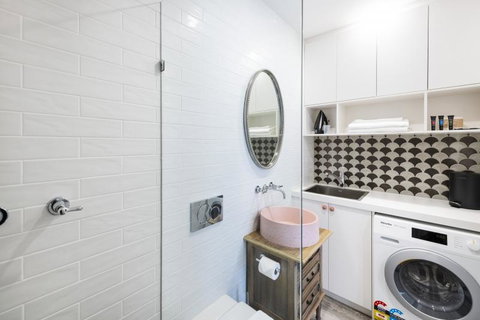 Accommodate Canberra - Warehouse - Sunshine Coast Guide 1