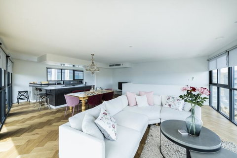 Accommodate Canberra - Warehouse - Sunshine Coast Guide 0