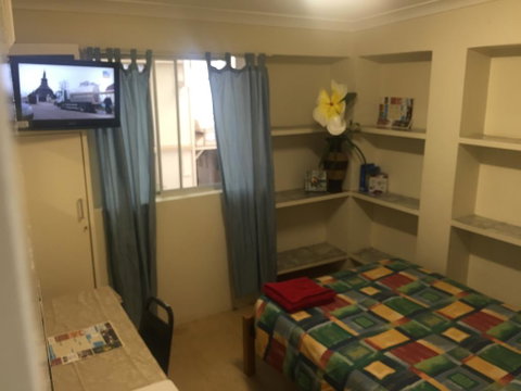 Accommodation @ Isa - Sunshine Coast Guide 2