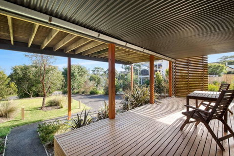 Acqua Vista - Water View, Fireplace, Walk To Beach - Sunshine Coast Guide 3