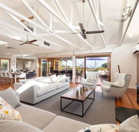 Acqua Vista - water view fireplace walk to beach - Sunshine Coast Guide