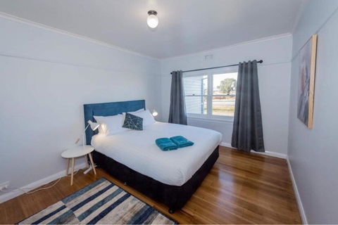Diamond Hills Campbell Town - Sunshine Coast Guide 3