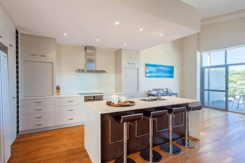 Eagle Escape I Private Properties - Sunshine Coast Guide 4