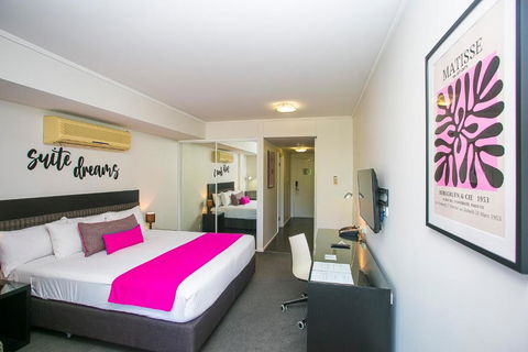 East Perth Suites Hotel - Sunshine Coast Guide 2