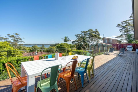 EAST52A - Lake Views - Sunshine Coast Guide 4
