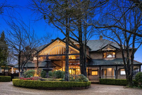 Echoes Boutique Hotel & Restaurant Blue Mountains - Sunshine Coast Guide 0
