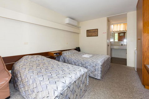 Eden Nimo Motel - Sunshine Coast Guide 2