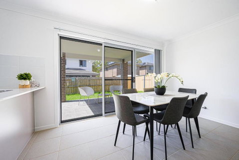 Edmondson Park Modern 4 Br House Parking - Sunshine Coast Guide 3