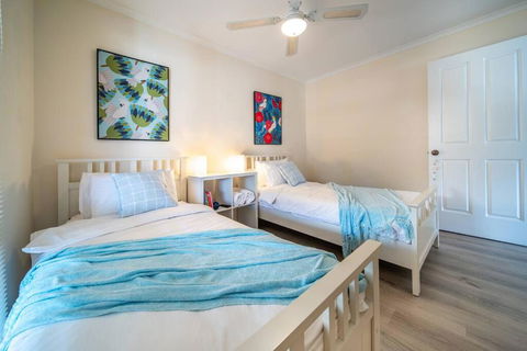 Essence Of The Sea - 4BR Family Home, Views, Fire - Sunshine Coast Guide 2